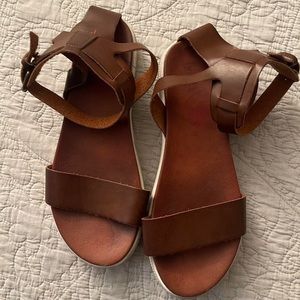 MIA Platform Tan Sandals